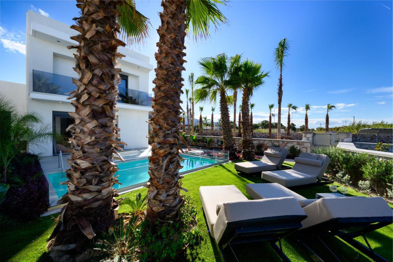 Penelope Beachfront Villa Kremastí Екстериор снимка