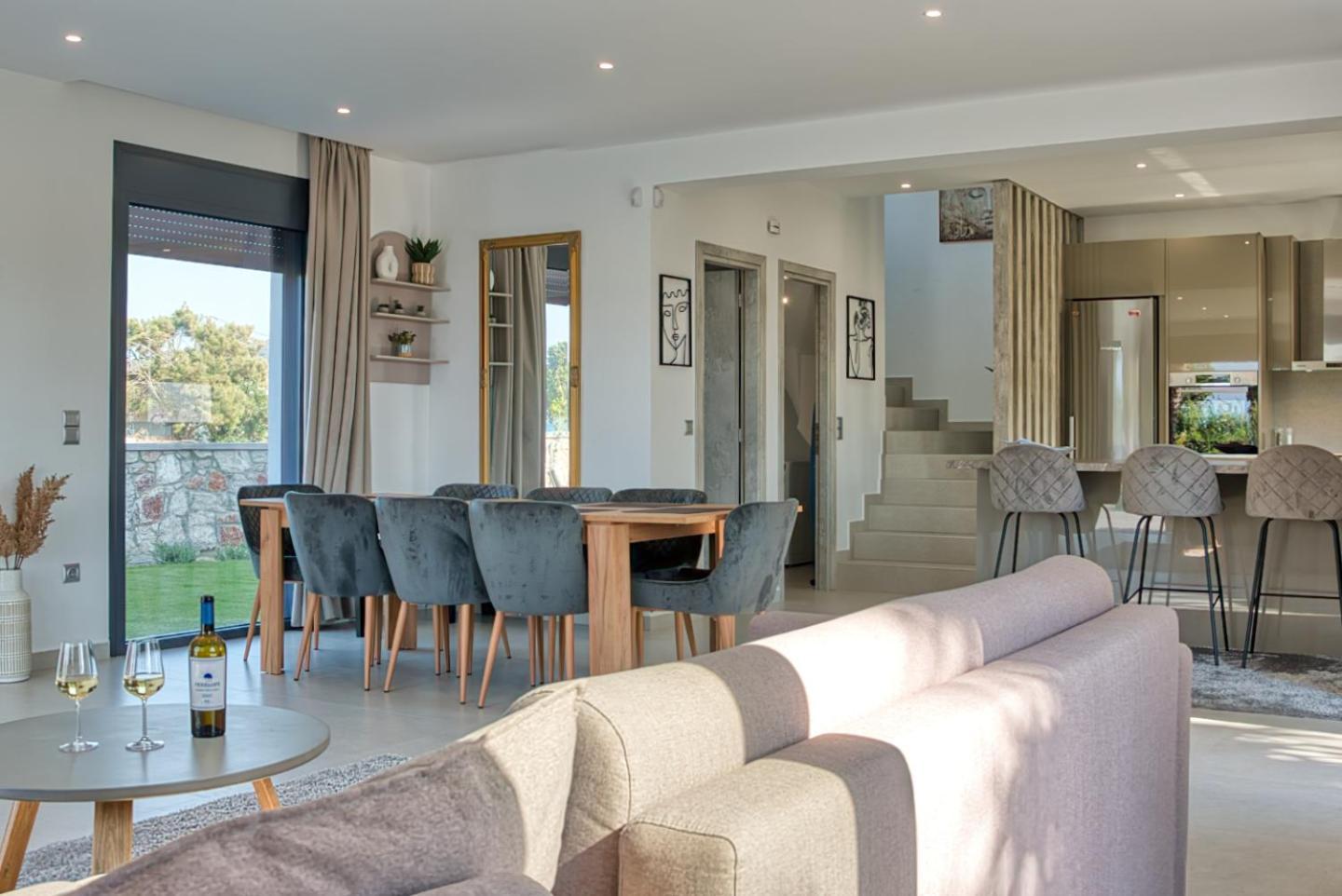 Penelope Beachfront Villa Kremastí Екстериор снимка