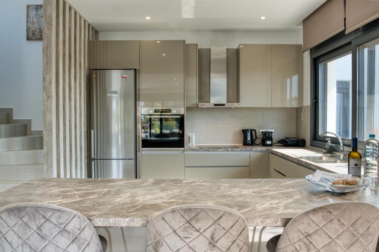 Penelope Beachfront Villa Kremastí Екстериор снимка